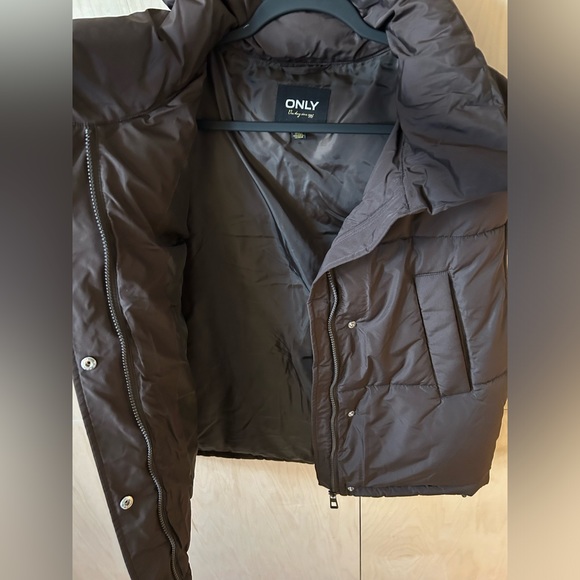 Chocolate Brown Puffer Vest - Picture 7 of 10